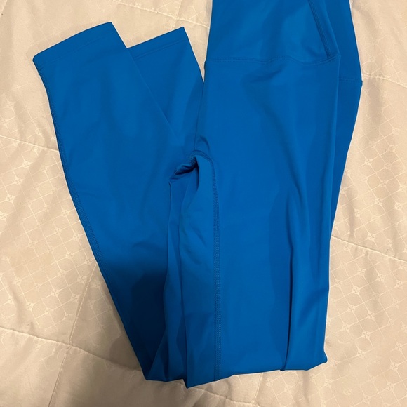 Lulu pants - Picture 3 of 3